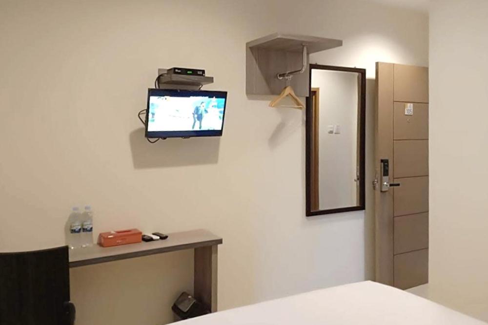 Twospaces Living At Maximus Inn Palembang Dış mekan fotoğraf